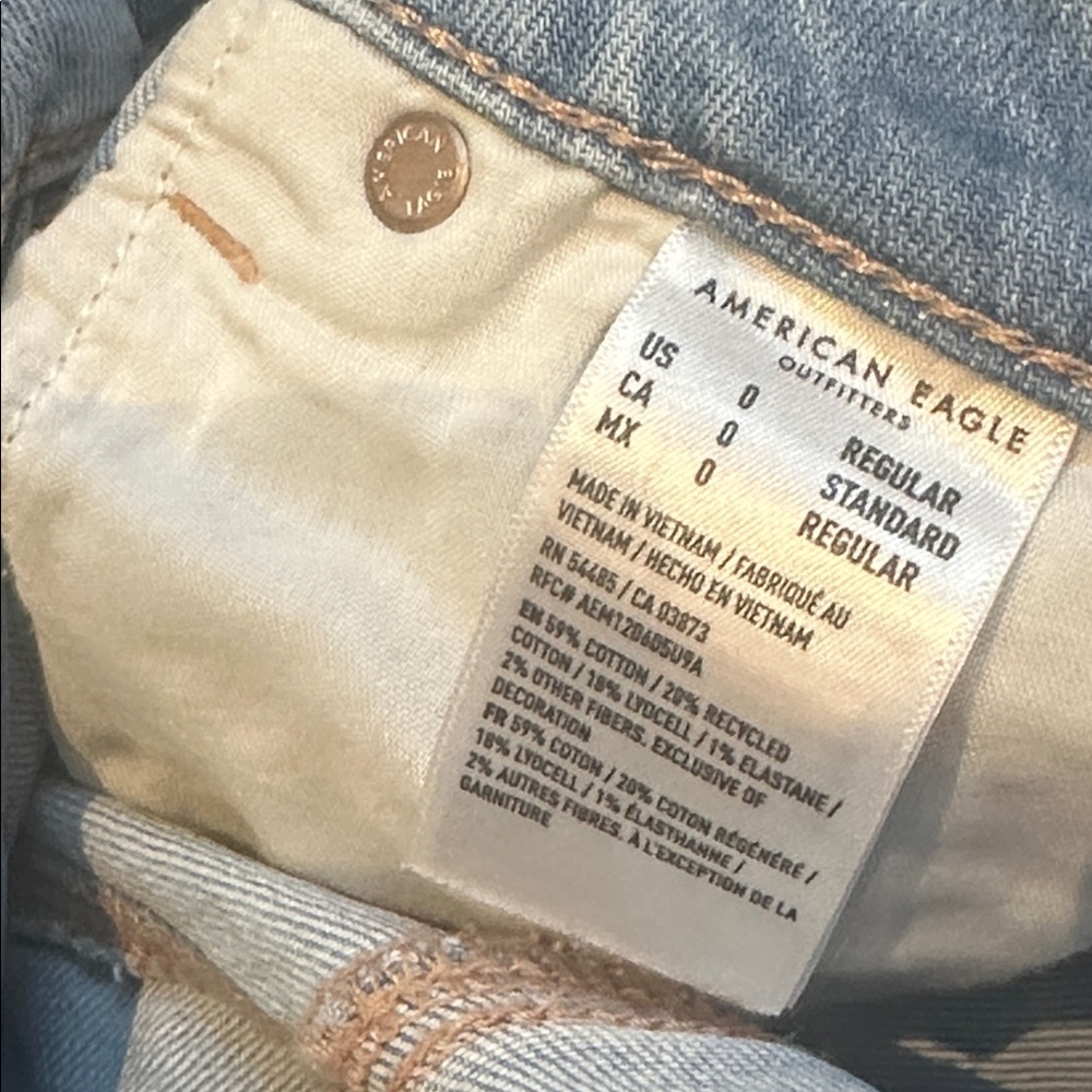 American Eagle Dreamy Drape Stretch Curvy Super High-Waisted Baggy Wide-Leg Jean - Picture 10 of 10